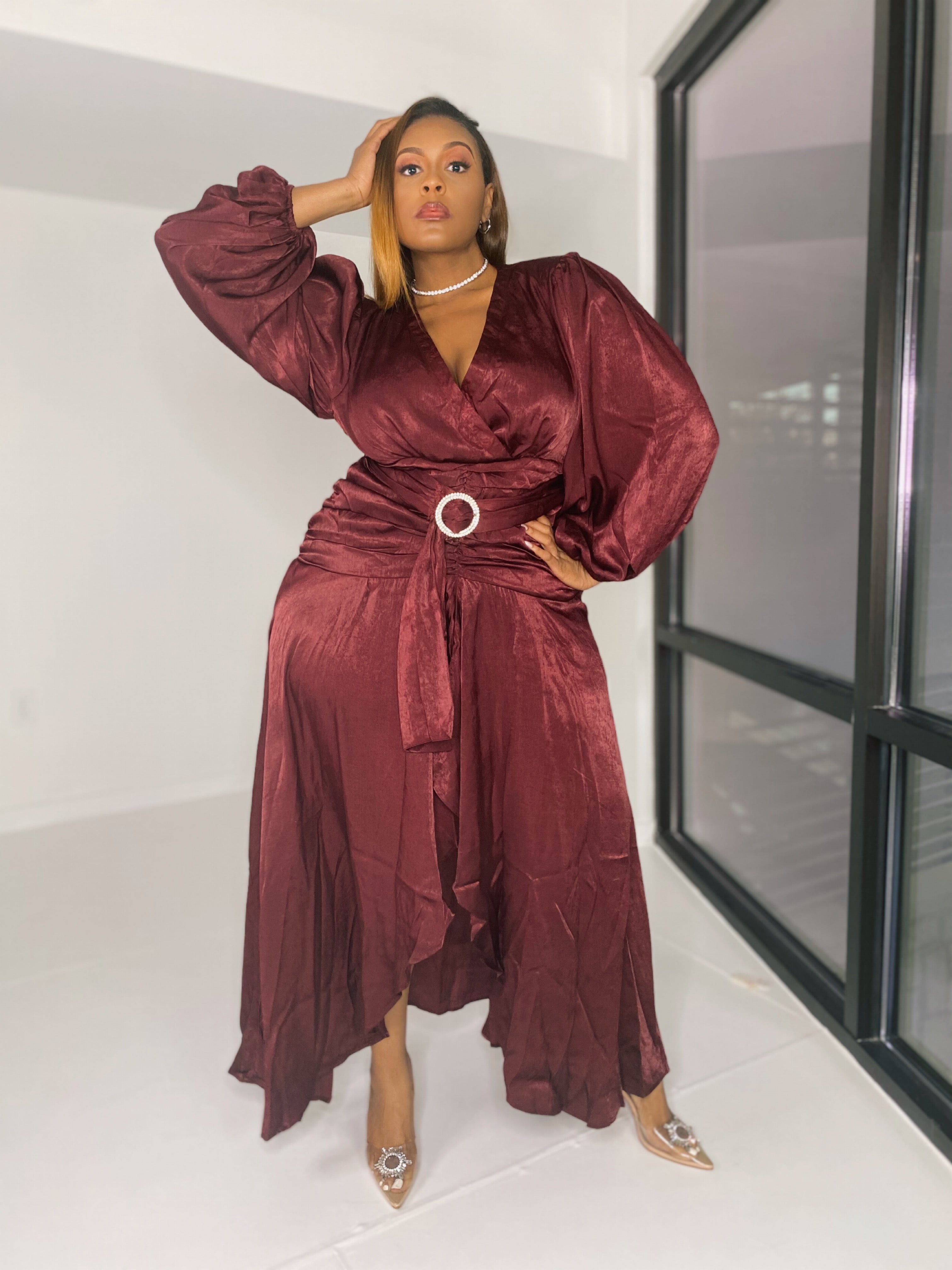 Fancy Flow | Burgundy Dress – Curverra